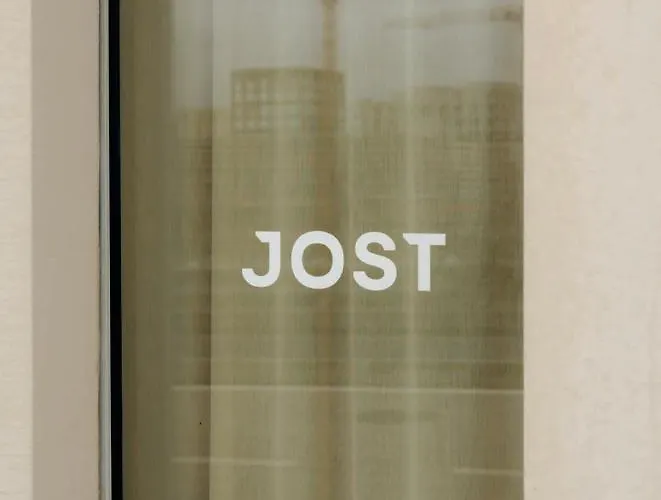 Jost Centre St Roch