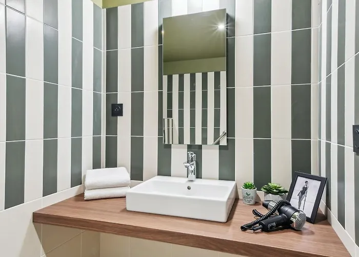 Jost Centre St Roch Hotel Montpellier